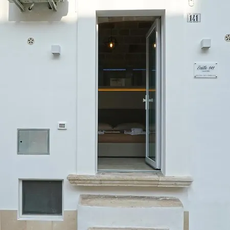 Couette-café 141 - Luxury Monopoli