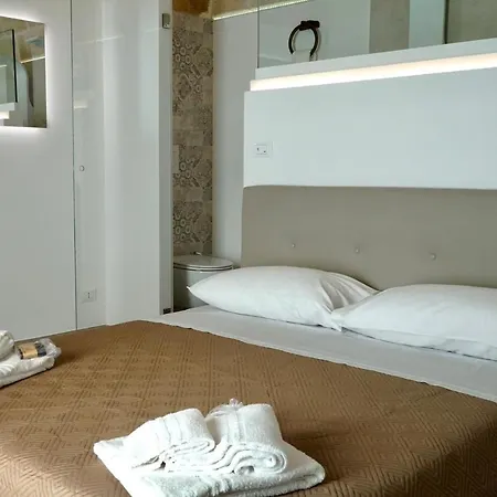 141 - Luxury 3* Monopoli