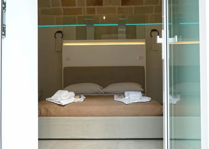 141 - Luxury לינה וארוחת בוקר מונופולי